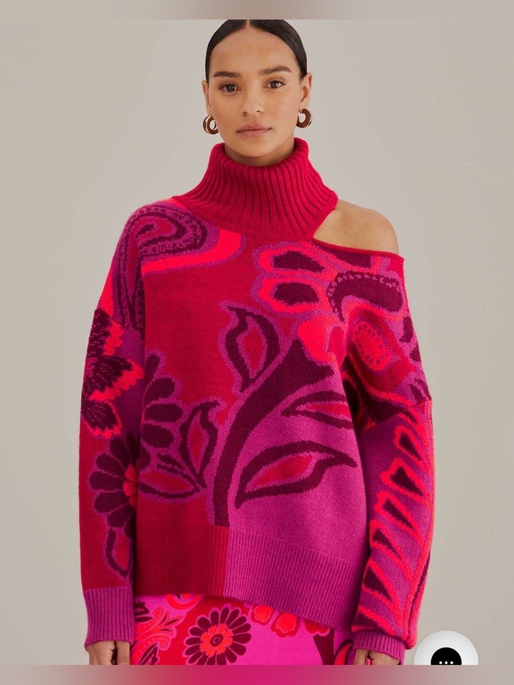 Farm Rio Shoulder Cutout Turtleneck Sweater in Fuchsia and Magenta, size L.